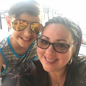 Meet your Posher, Melissa